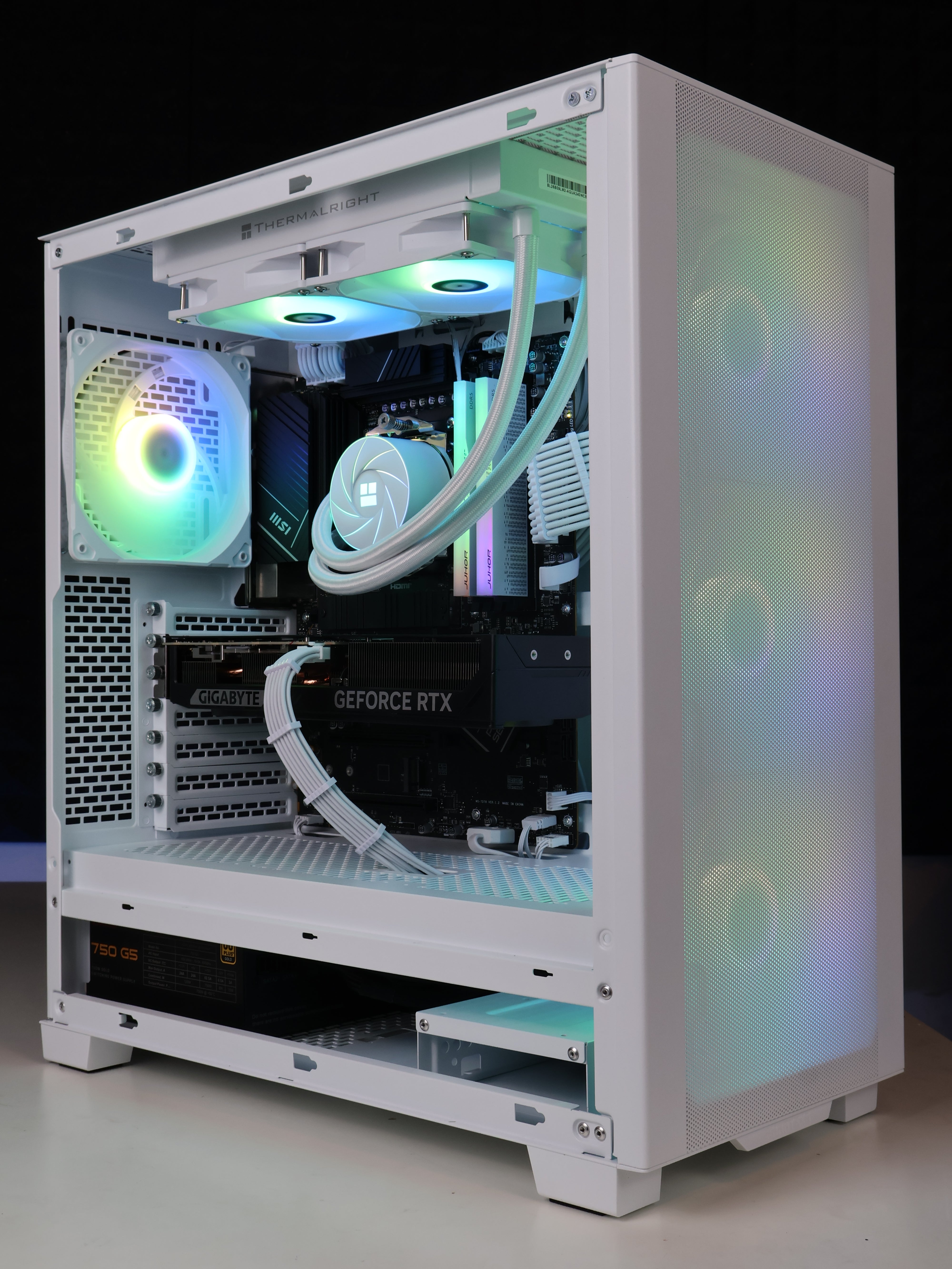 Trident | Ryzen 7 7700X/RTX 5070 12GB Gaming PC