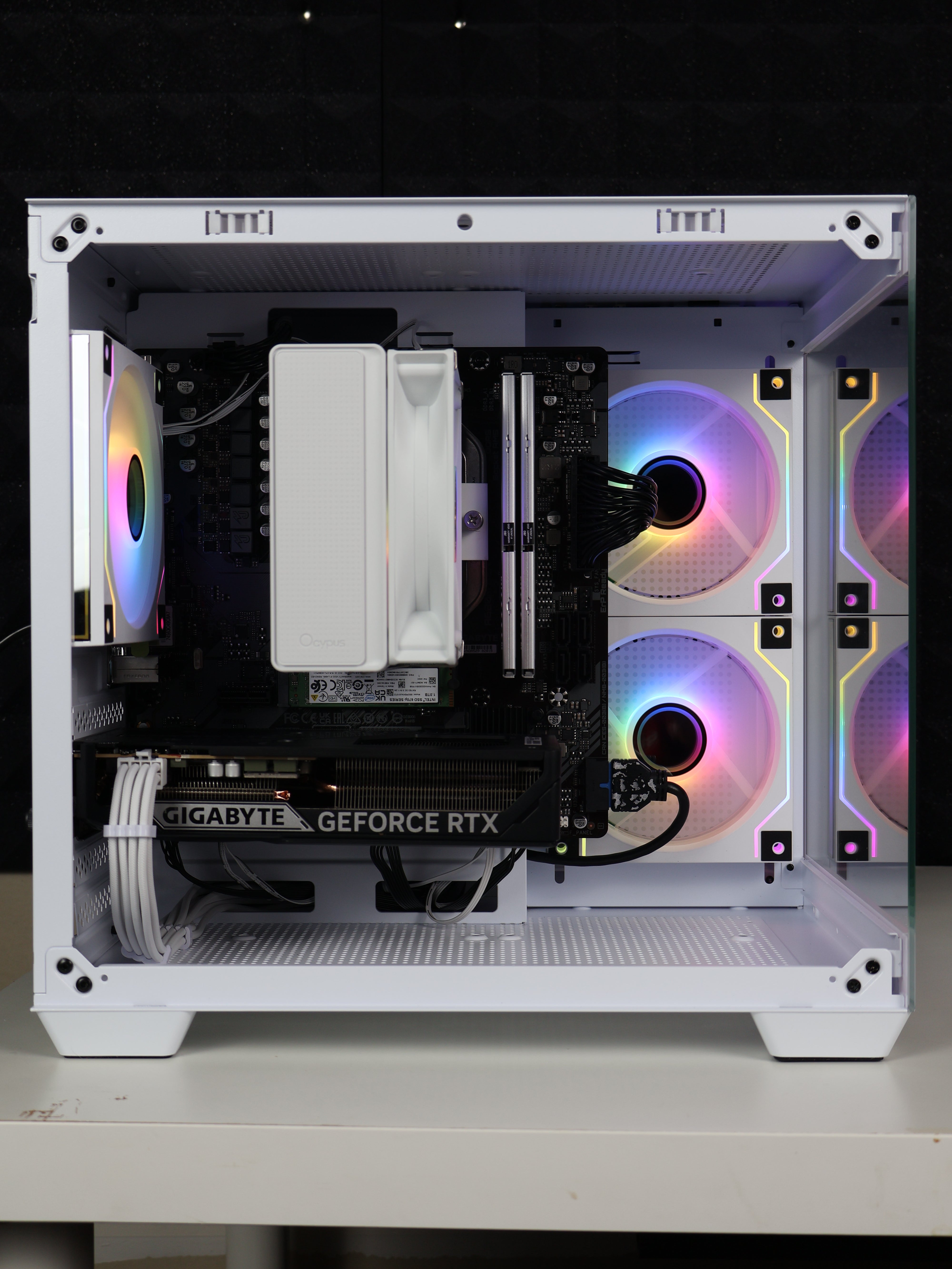 Tipsy | Ryzen 5 7600X/RTX 5060 8GB Gaming PC