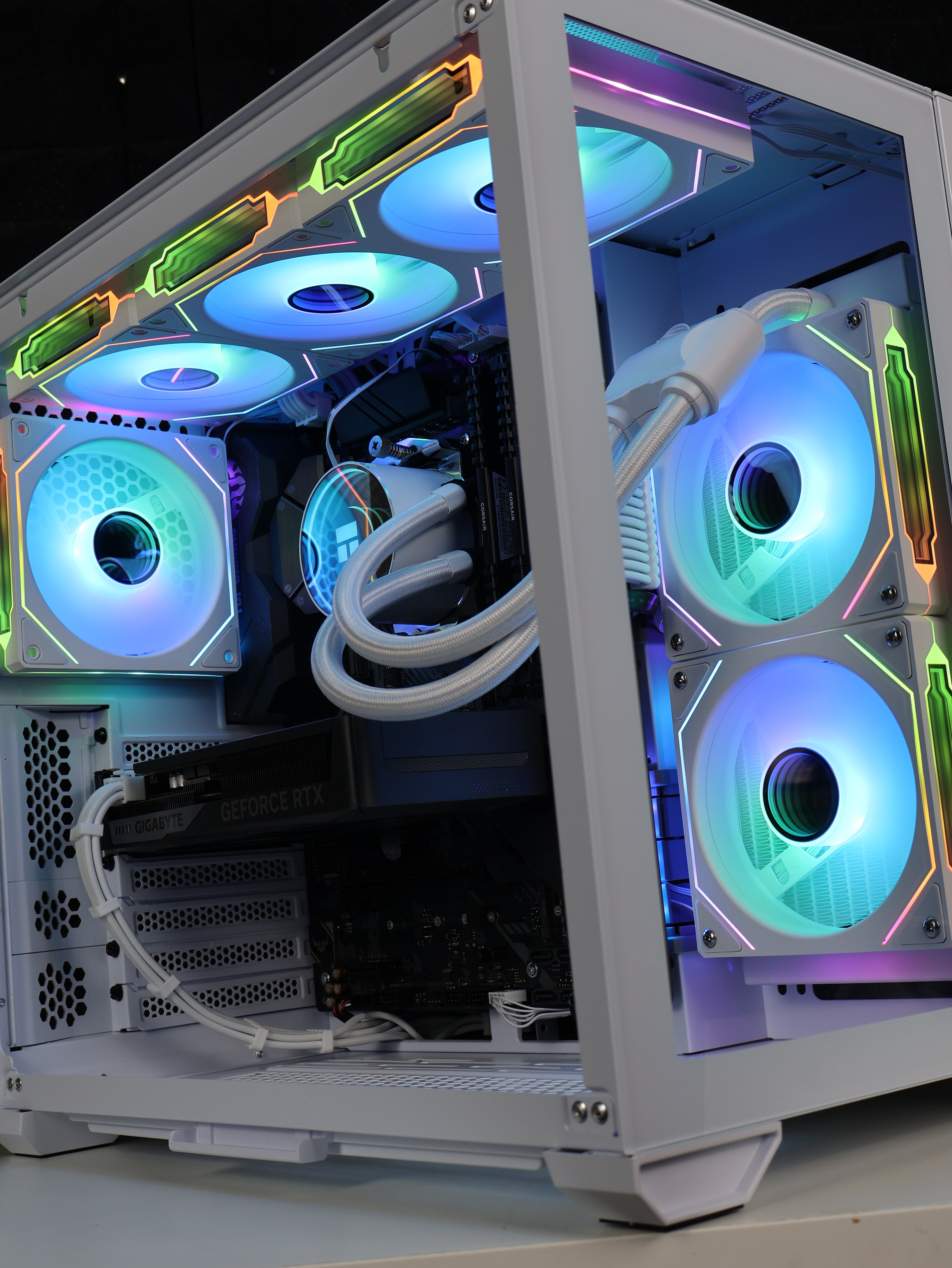 Tracer | Ryzen 7 5800XT/RTX 5060 8GB Gaming PC