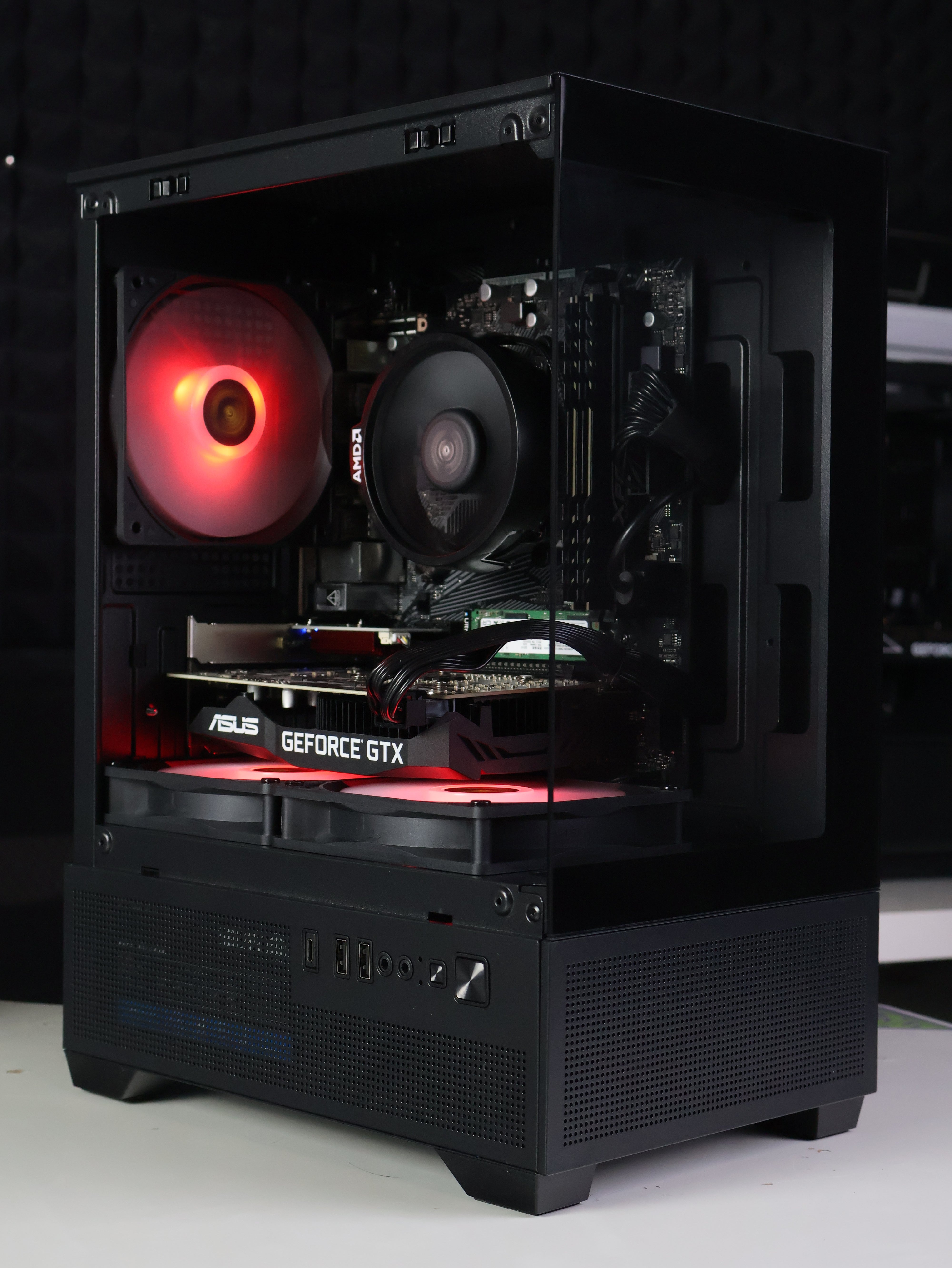 Trek Glass (AMD Ryzen 5 5500/GTX 1660) – TML PCs